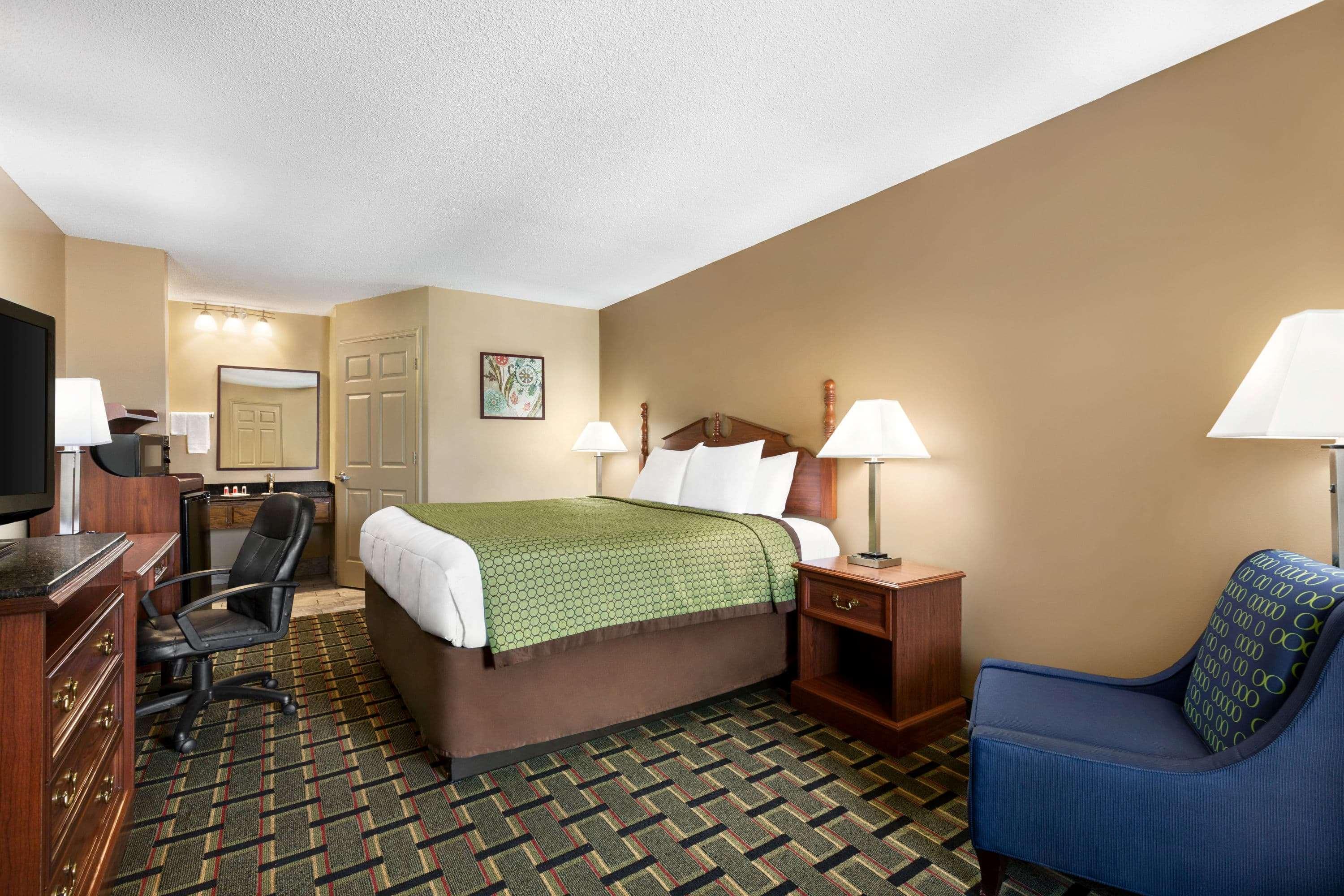 เบย์มอนต์ บาย วินด์แฮม วอร์เนอร์ โรบินส์ Motel ภายนอก รูปภาพ