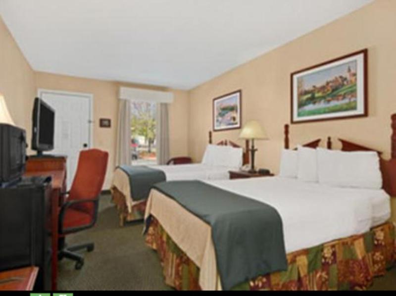 เบย์มอนต์ บาย วินด์แฮม วอร์เนอร์ โรบินส์ Motel ภายนอก รูปภาพ