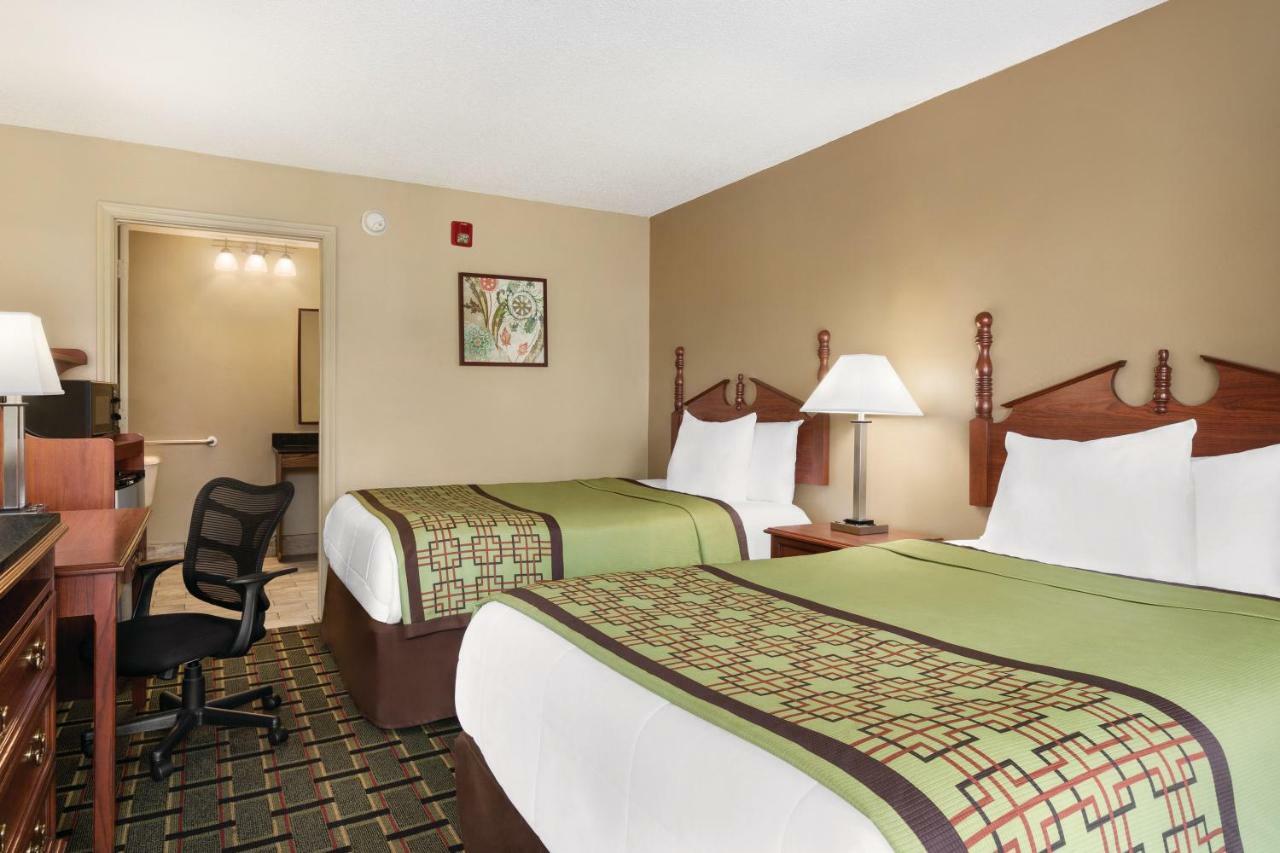 เบย์มอนต์ บาย วินด์แฮม วอร์เนอร์ โรบินส์ Motel ภายนอก รูปภาพ
